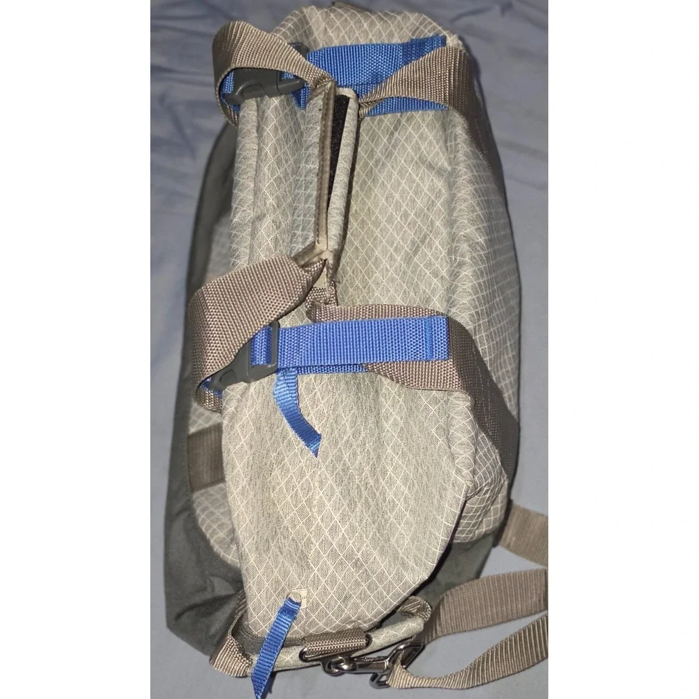 LL Bean Gray Duffel Bag Medium Adventure Travel Gym Weekender Shoulder Strap 22